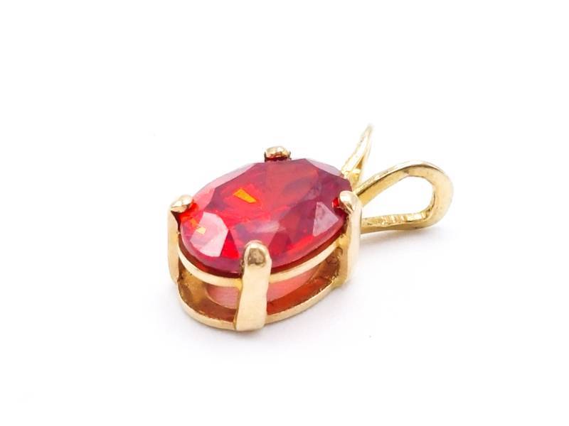 lot 52 image: Stunning Estate Pendant in 14k Yellow Gold