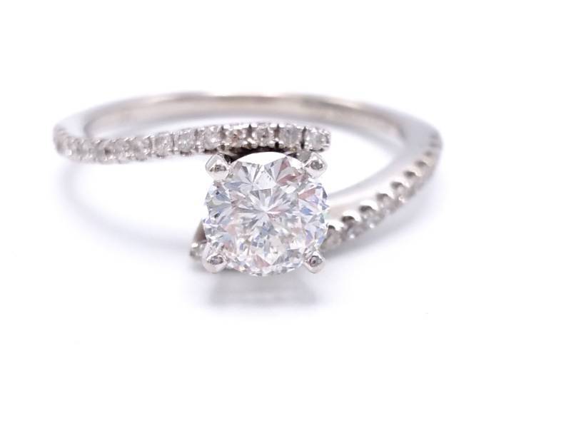 lot 5 image: .85 CT Helzburg Radiant Star Diamond Estate Ring in 14k White Gold
