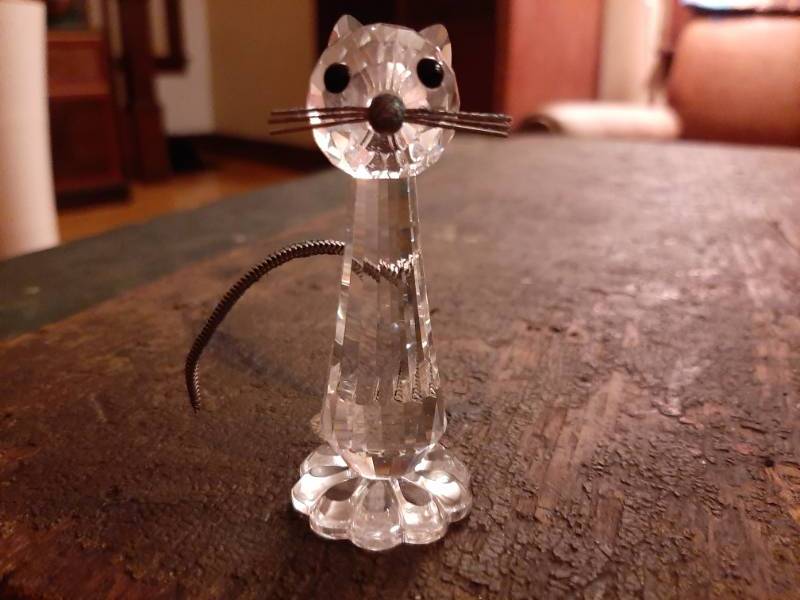 lot 80 image: Swarovski Silver Crystal Cat Figurine NIB Retired