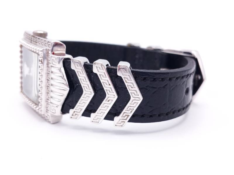 lot 89 image: Gianni Versace Signature Watch