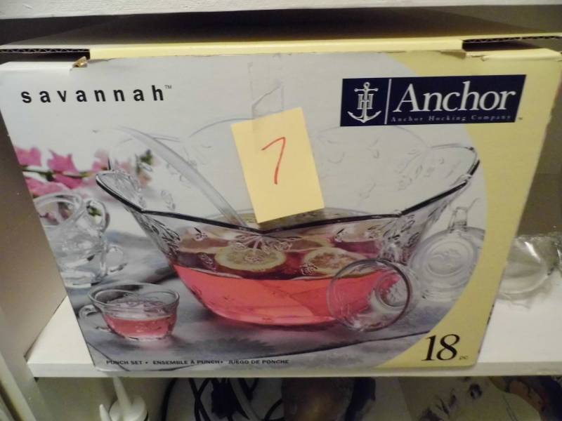 lot 7 image: Punch Bowl
