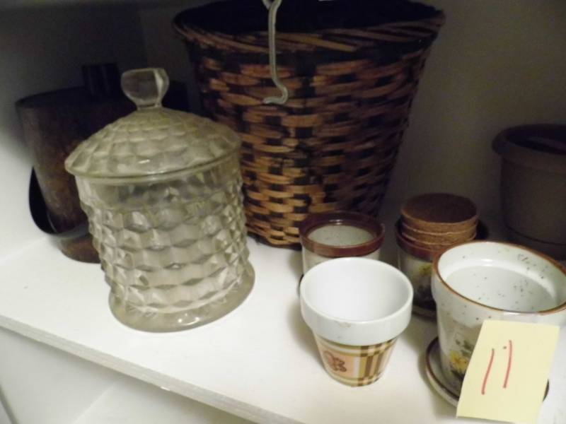 lot 11 image: Flower Pots