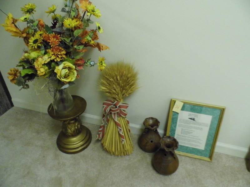 lot 21 image: Dcor