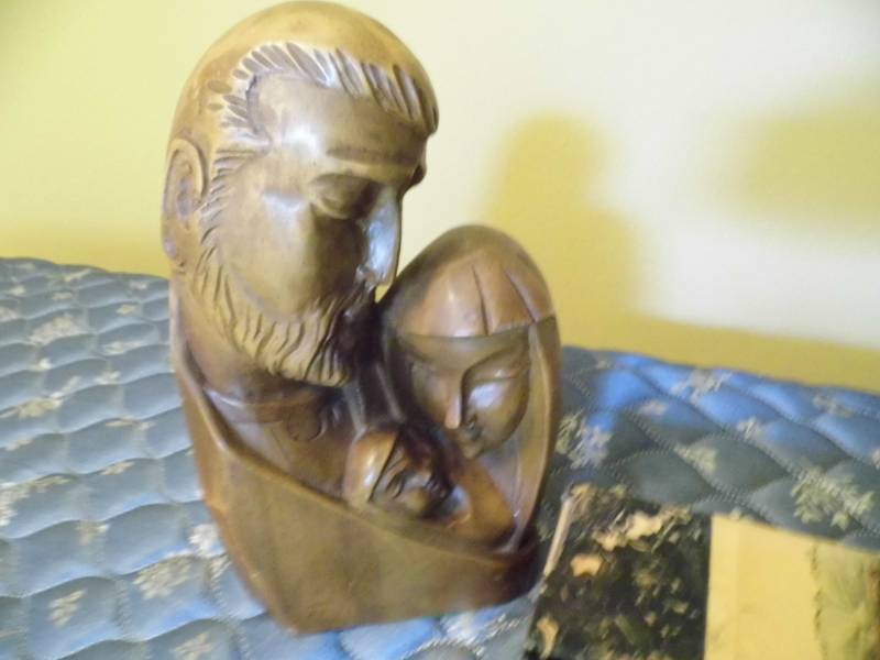 lot 52 image: Decor