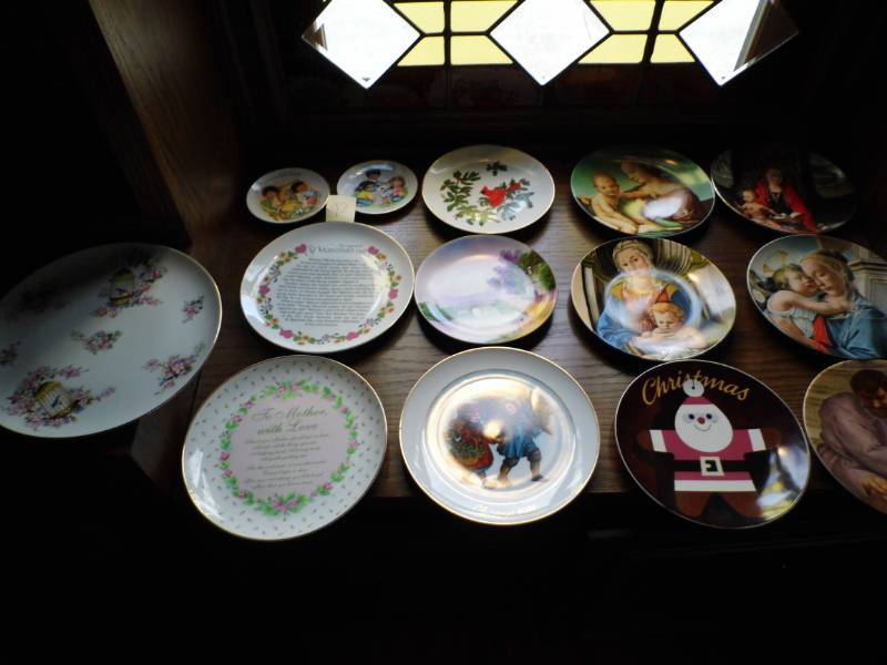 lot 72 image: Plates