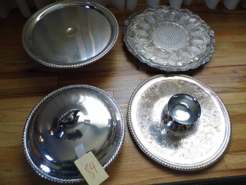 lot 84 image: Silver Serving Pieces