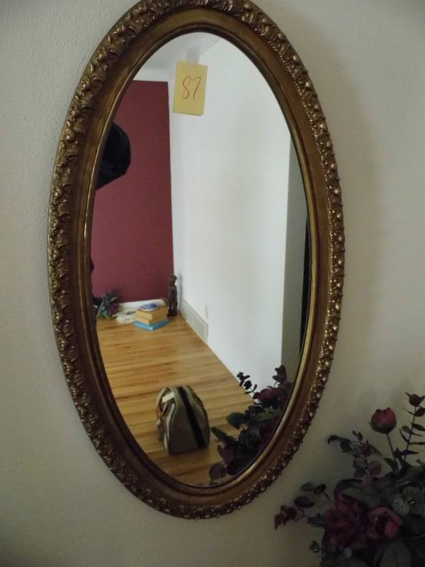 lot 87 image: Mirror