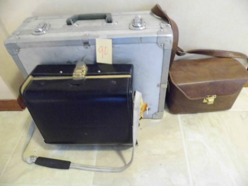 lot 90 image: Camera Equipment