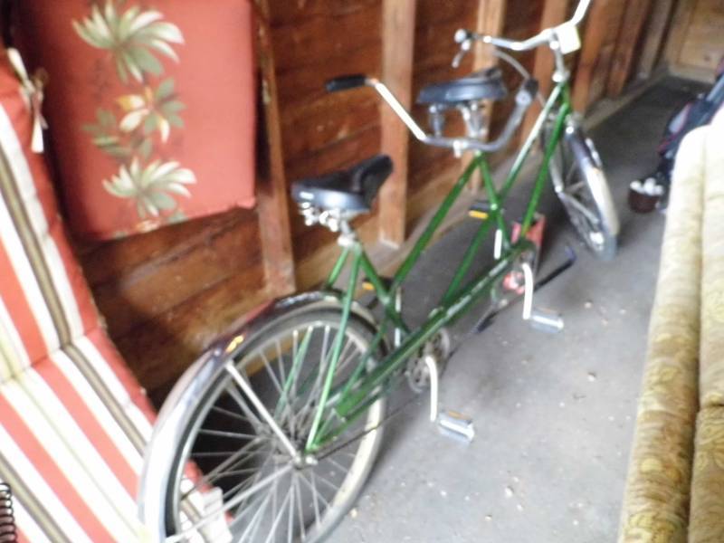 lot 93 image: Schwinn Tandem Bicycle