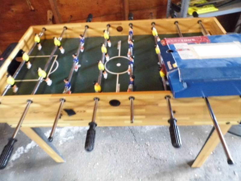 lot 99 image: Game Table