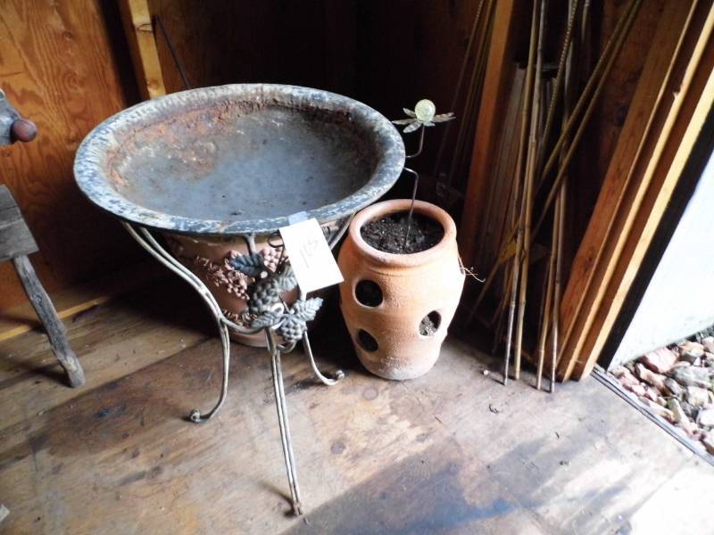 lot 105 image: Pots - Bird Bath