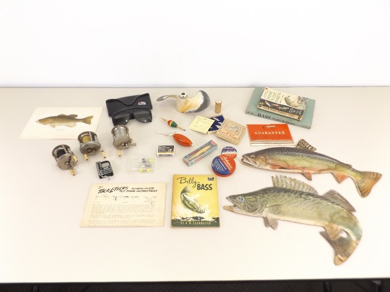 Lot of Misc Vintage Fishing Items