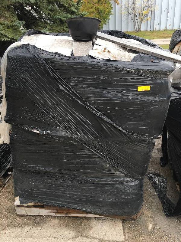 Pallet Of Plastic Flower Pots