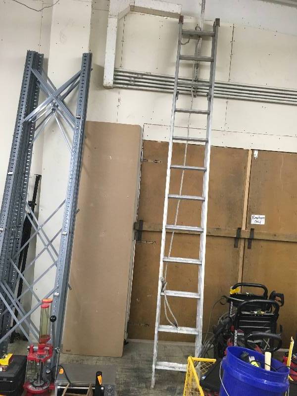lot 180 image: 24 Ft. Ladder