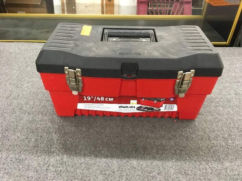 lot 184 image: Tool Box W Tools