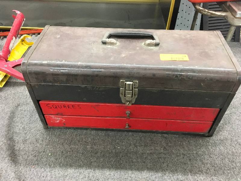 lot 224 image: Tool Box