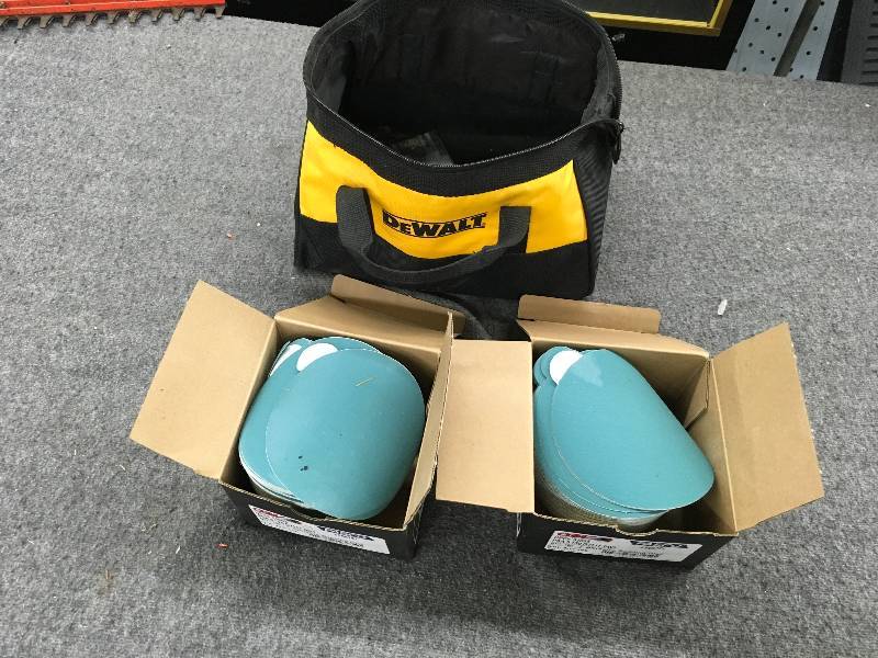 lot 226 image: Abrasive Sanding Discs & Dewalt Bag