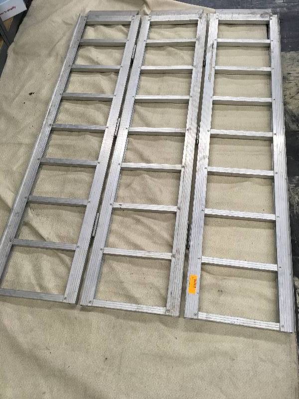 lot 246 image: Vehicle Ramp