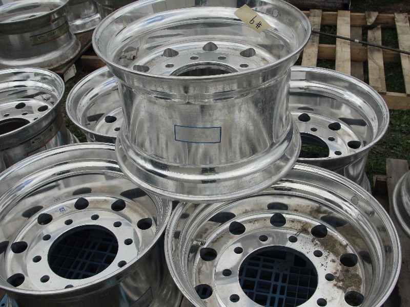 5-  1820-00003  14 x 22.5  ALUMINUM WHEEL  ULTRA ONE  ( SUPER SINGLE)