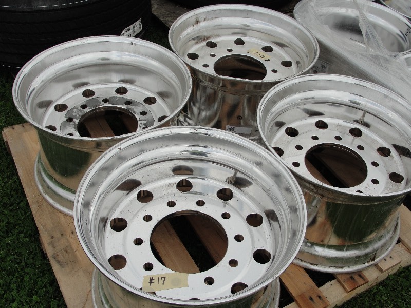 4-  1820- 00009  14 x 22.5 ALUMINUM WHEELS DURA BRITE ( SUPER SINGLE )