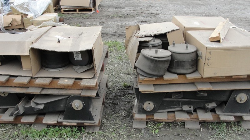5- SETS -  2 PALLETS WITH HENDRICKSON TURNER SUSP  HT-230TA_15-004Q BOLT ON QWICK ALIGN