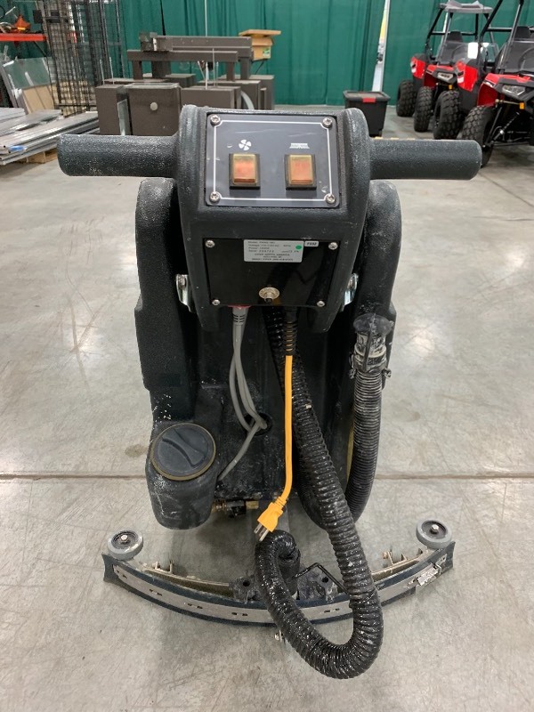 VIPER FANG 18C FLOOR SCRUBBER