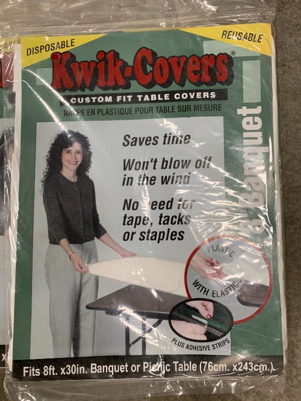 NEW 8 PLASTIC TABLE COVER (11)