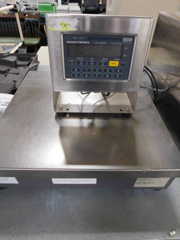 lot 6 image: Weigh Tronix Scale