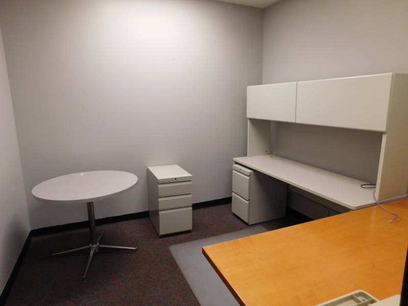 lot 38 image: Misc. Lot of Office Furniture