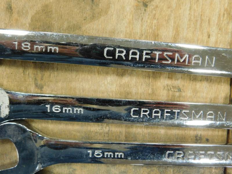 lot 49 image: Craftsman Professional Grade Tools