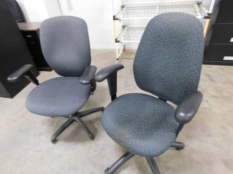 lot 59 image: Two Adjustable Rolling Office Chairs