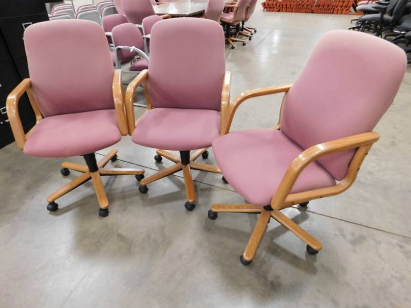 lot 77 image: Three Rolling Office Chairs
