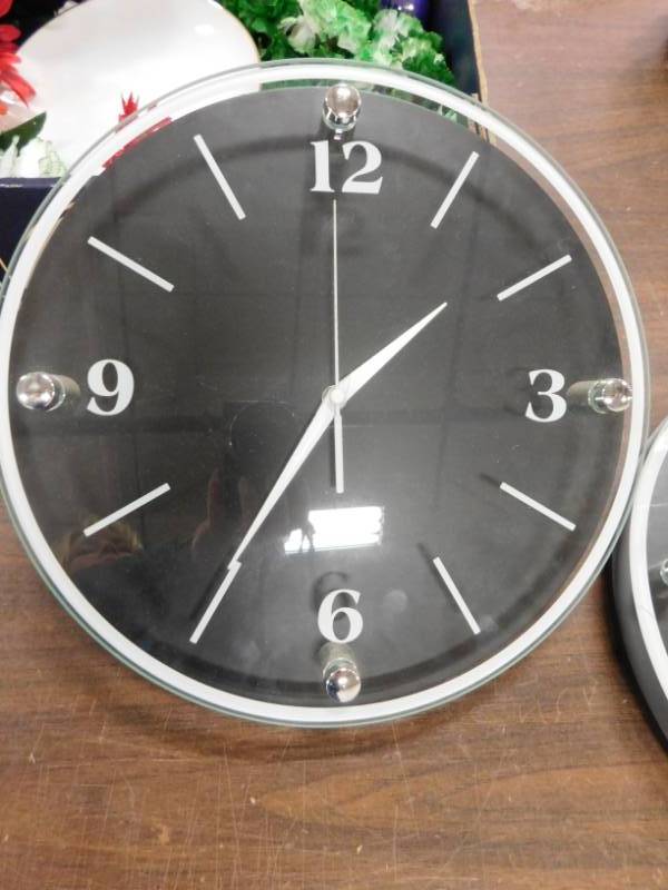 lot 81 image: Two Clocks