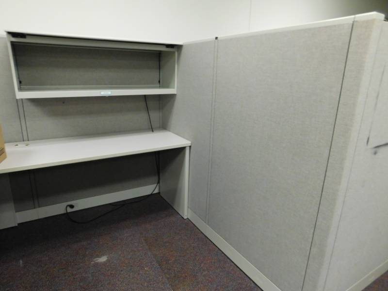 lot 124 image: 3 All Steel Office Cubicles
