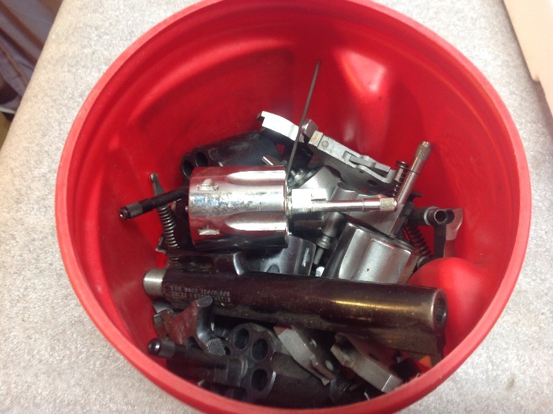 lot 5 image: Ruger 357 Security Six Parts