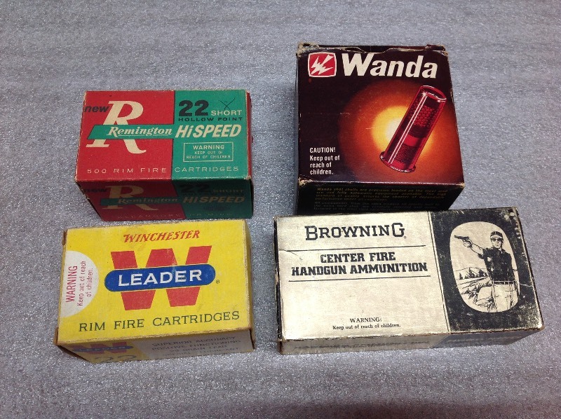 lot 204 image: Vintage Ammo Boxes