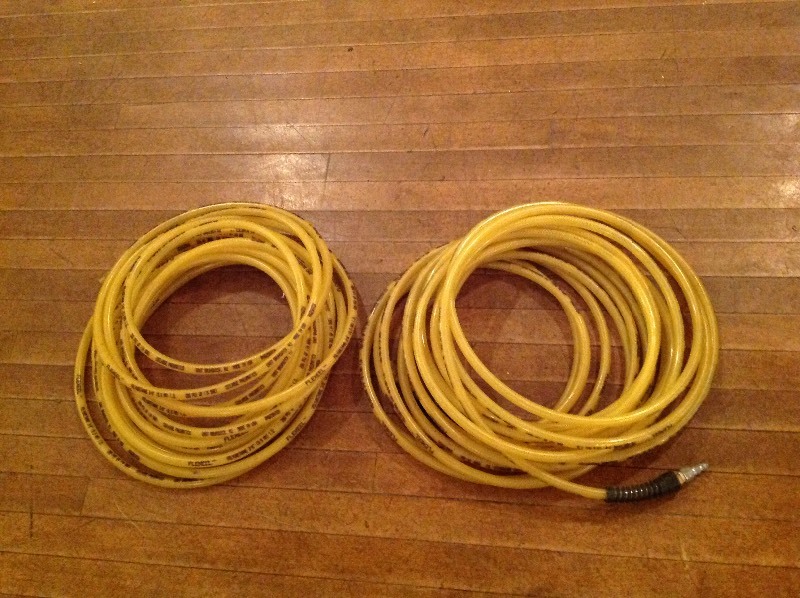 2 Air Hoses