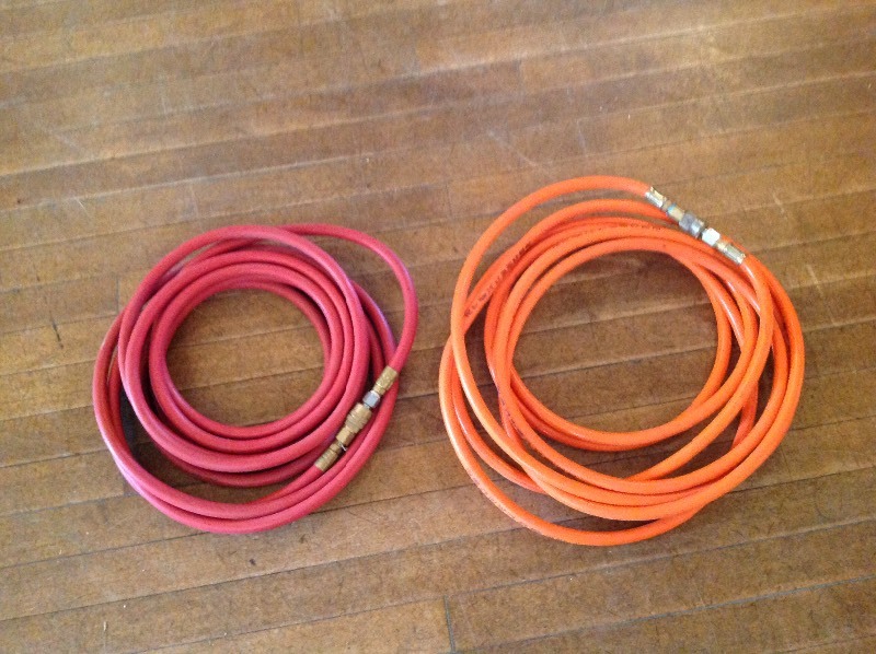 2 Air Hoses