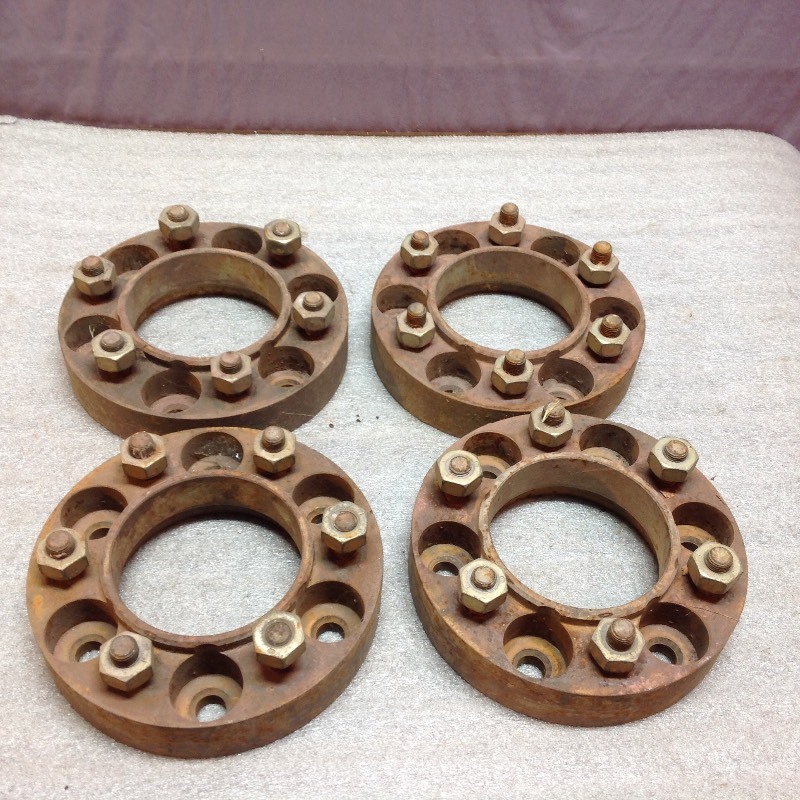 Case Uniloader 1845 Spacers