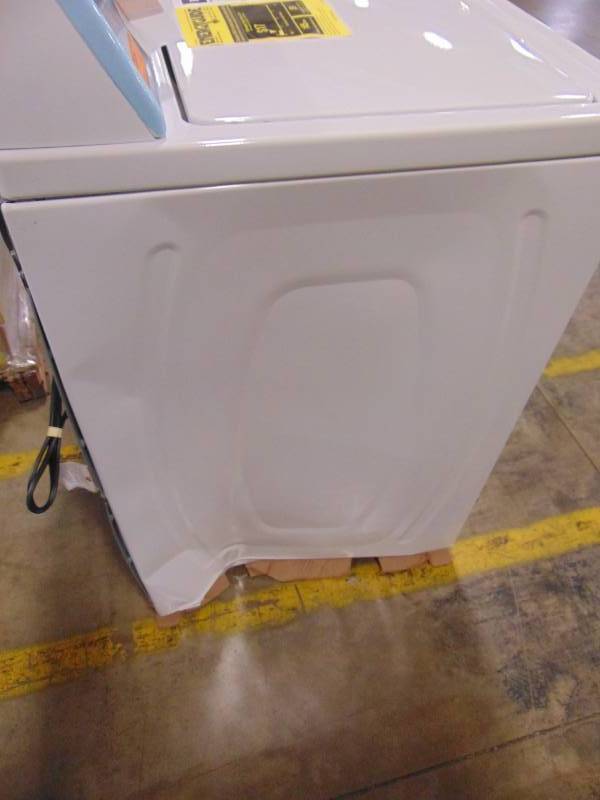 lot 6 image: Whirlpool 3.5-cu ft Top-Load Washer with Agitator (White) WTW4816FW