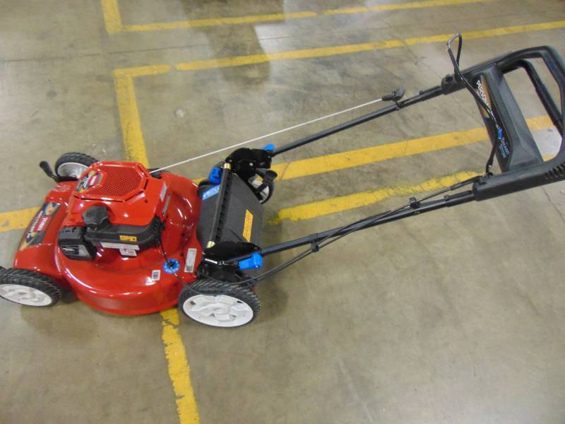 lot 38 image: Toro Recycler 22 in. SmartStow Briggs and Stratton PoweReverse Personal Pace Gas Walk Behind Mower 20355