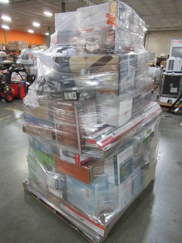 lot 150 image: WHOLESALE MIXED PALLET OF RETURNS - CEILING FANS AND LIGHTING