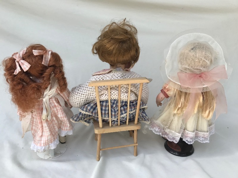 Dolls and Street Scene Figurines