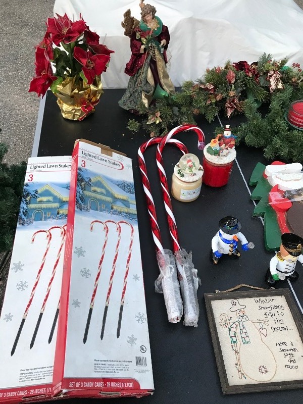 Christmas Decor Exterior Decorations, Tree, Handbell Choir