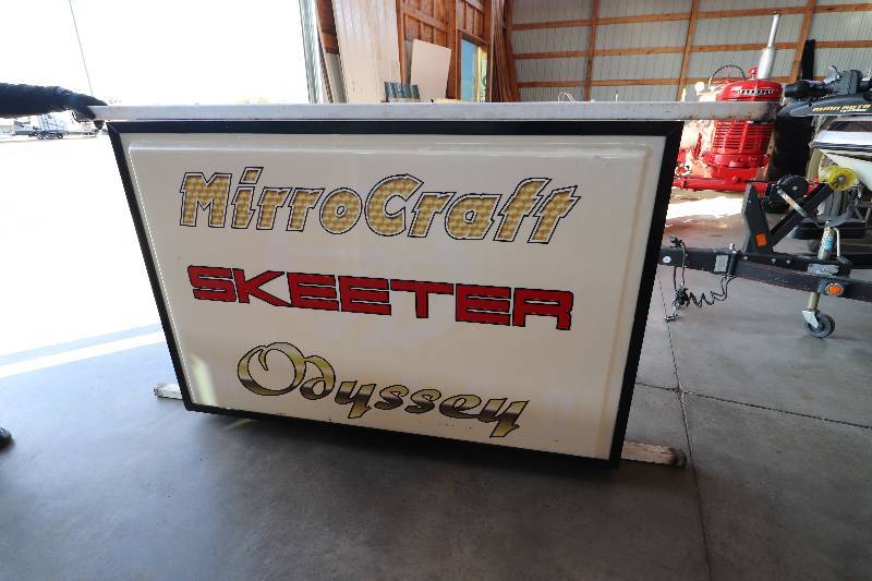 lot 2 image: Lighted Double Faced Sign