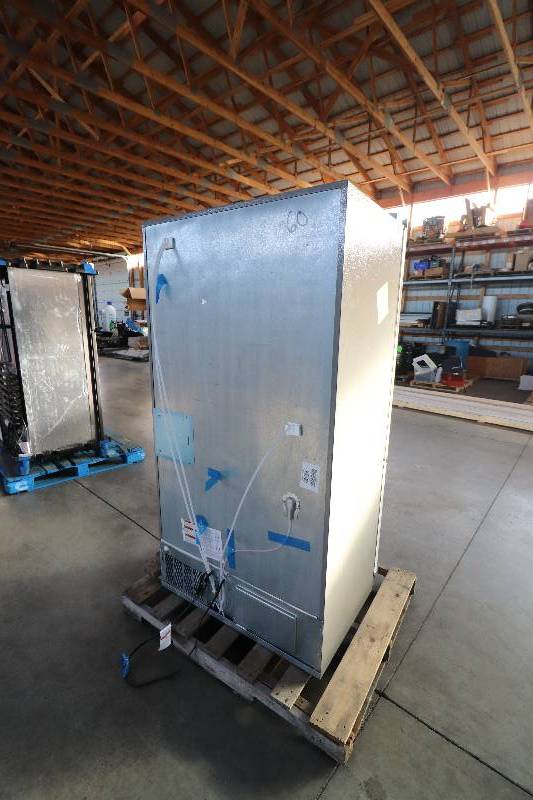 lot 4 image: Whirlpool French Door Refrigerator wIce Maker