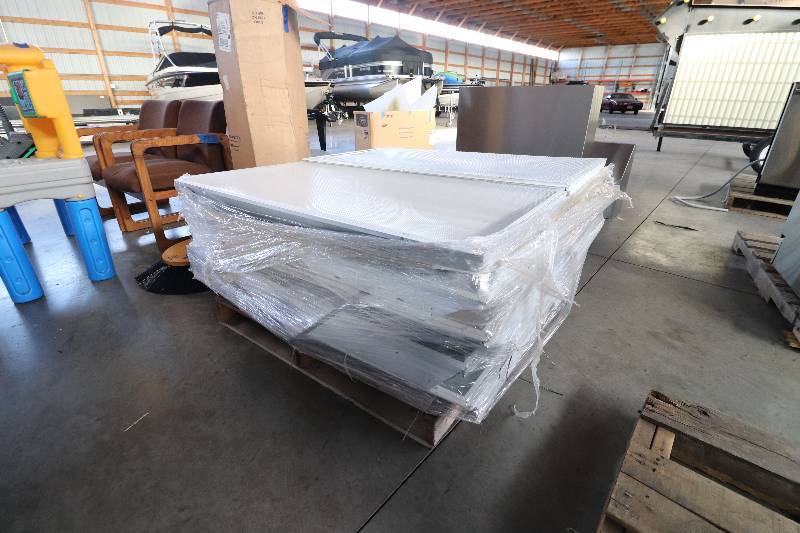 lot 12 image: Lot of (10) 2 x 4 Lay in Troffer lights