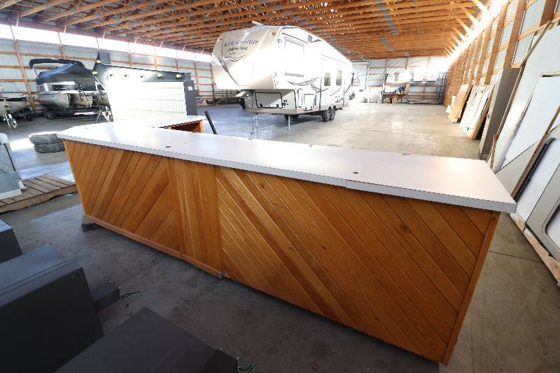lot 16 image: Custom L-Shaped Office Counter Top