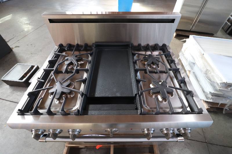 lot 9 image: New Thermador 36 Pro Grand Professional Stainless Steel Range