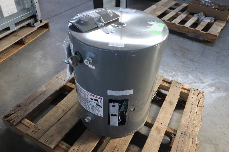 lot 27 image: 20 Gallon Rheem Electric Water Heater